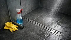 In der Dusche pinkeln: wie hygienisch ist das wirklich und was sagt die Forschung